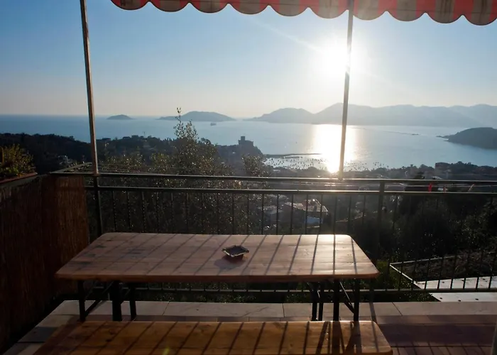 Casa Con Vista Meravigliosa Su Lejlighed